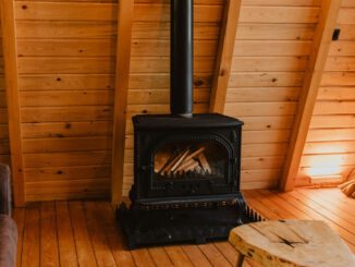 Hofheim startet neue Runde der Schulungen zum richtigen Heizen mit Holz