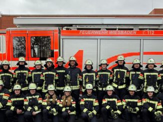 Wiesbaden: Nach Ausbildermangel 23 neue Mitglieder der Freiwilligen Feuerwehr ausgebildet
